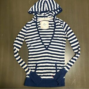 Y2K American Eagle Light weight hooded shirt